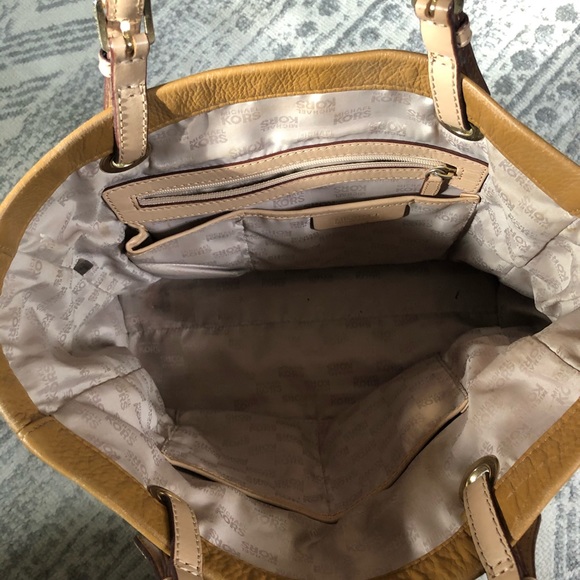 Michael Kors Tan Camel Leather Medium Tote - Picture 4 of 7